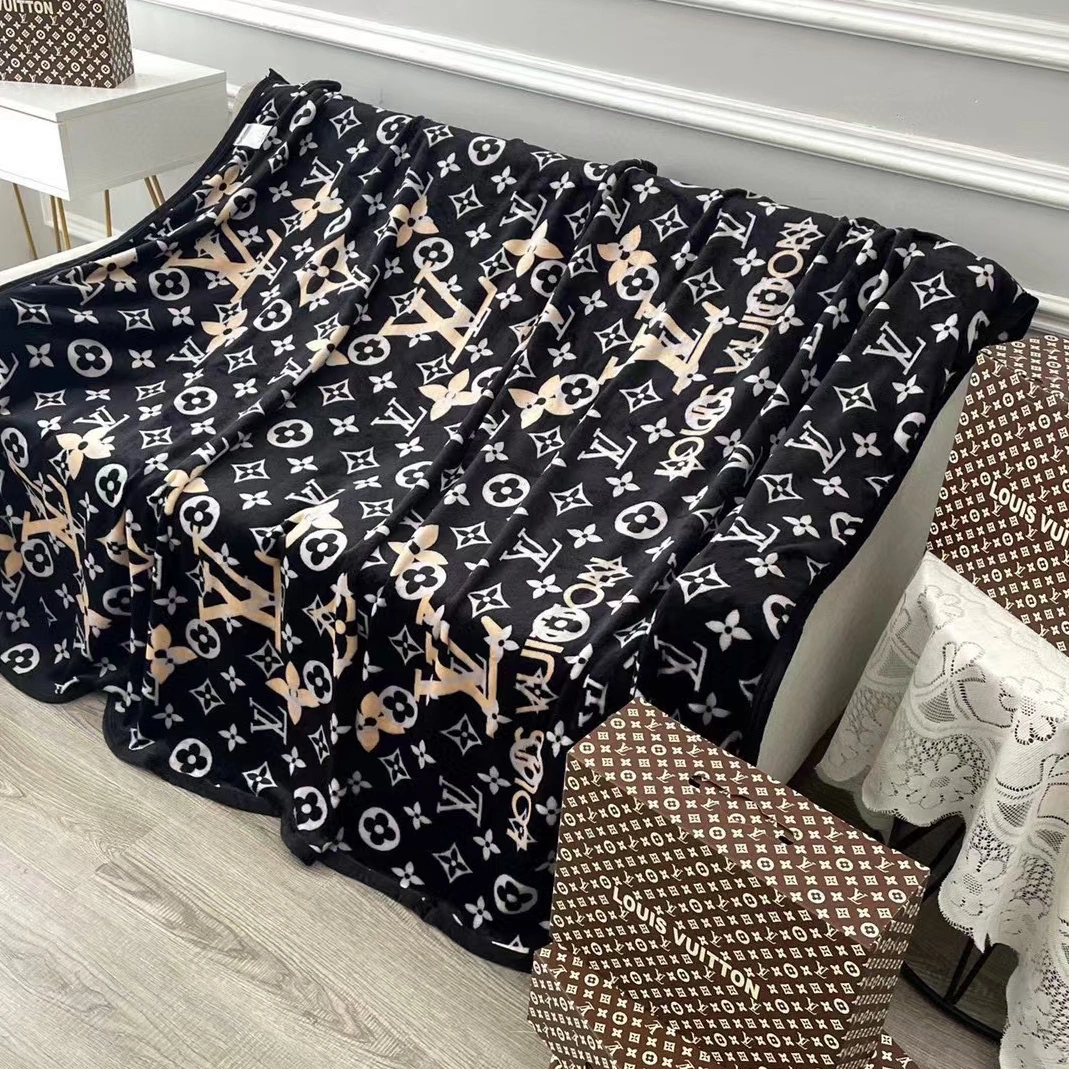 Durable 1778 Louis Vuitton LV Blanket
