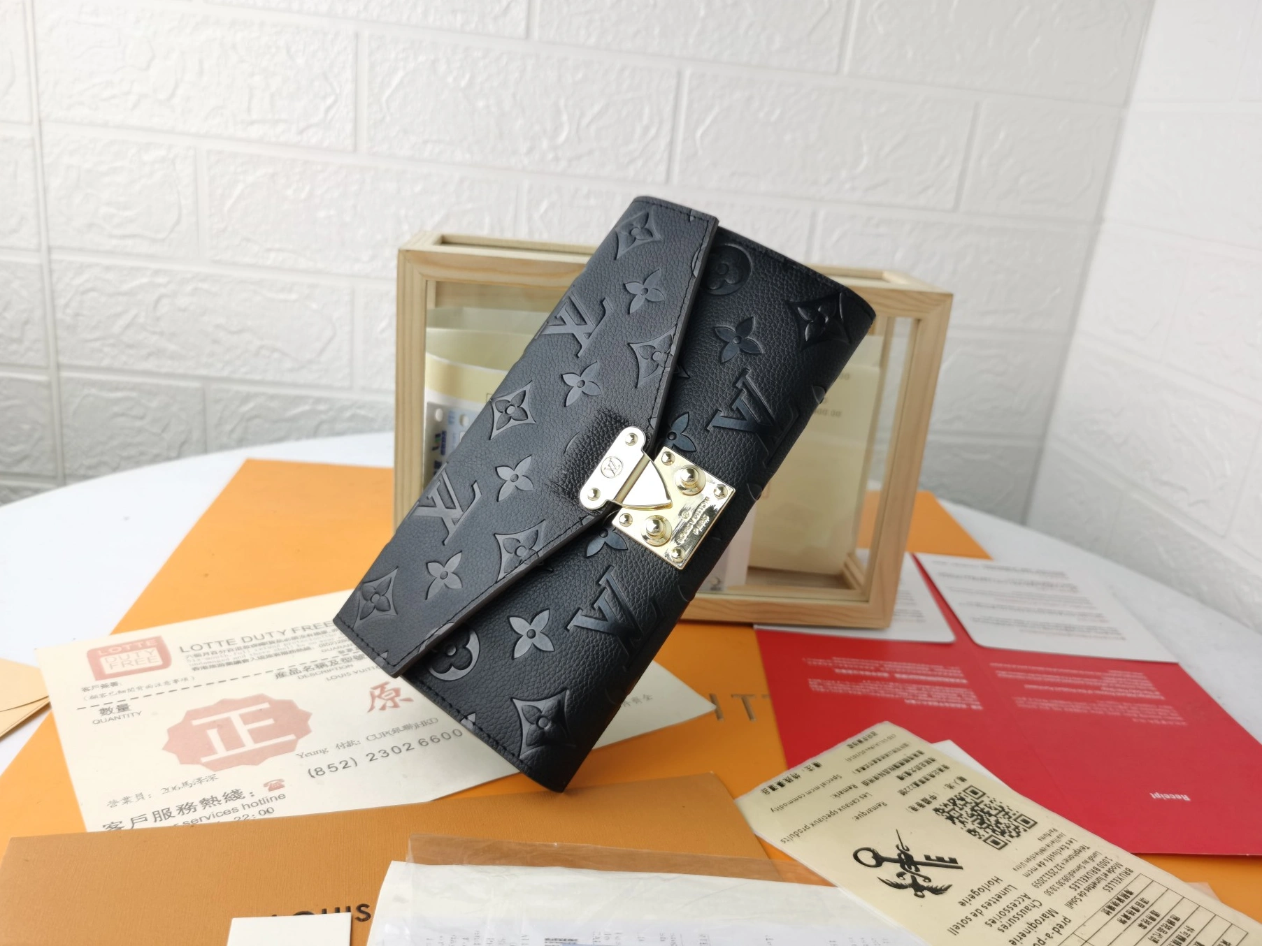 Durable 1778 Louis Vuitton LV Card Case For Women