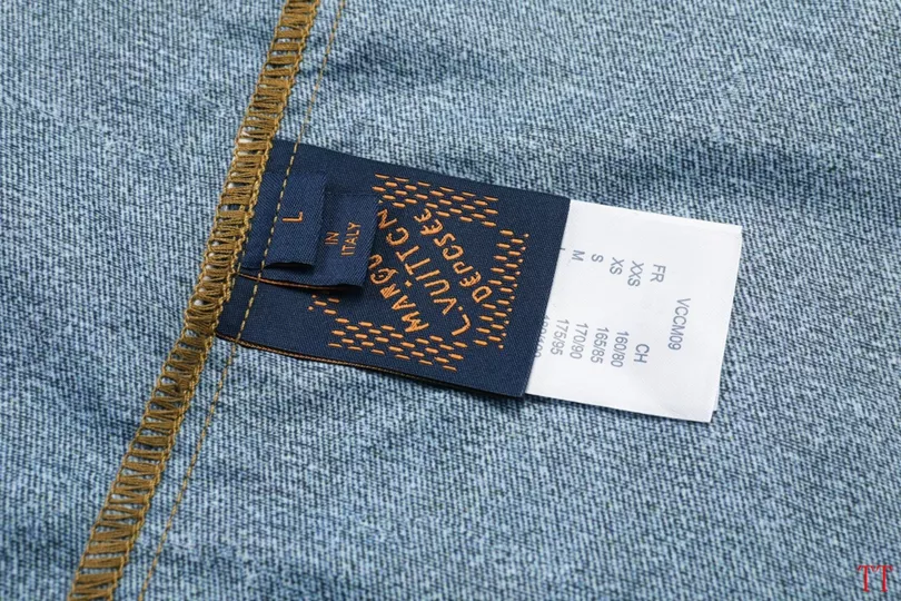 Durable 1800 Louis Vuitton LV Shirts Short Sleeved For Unisex