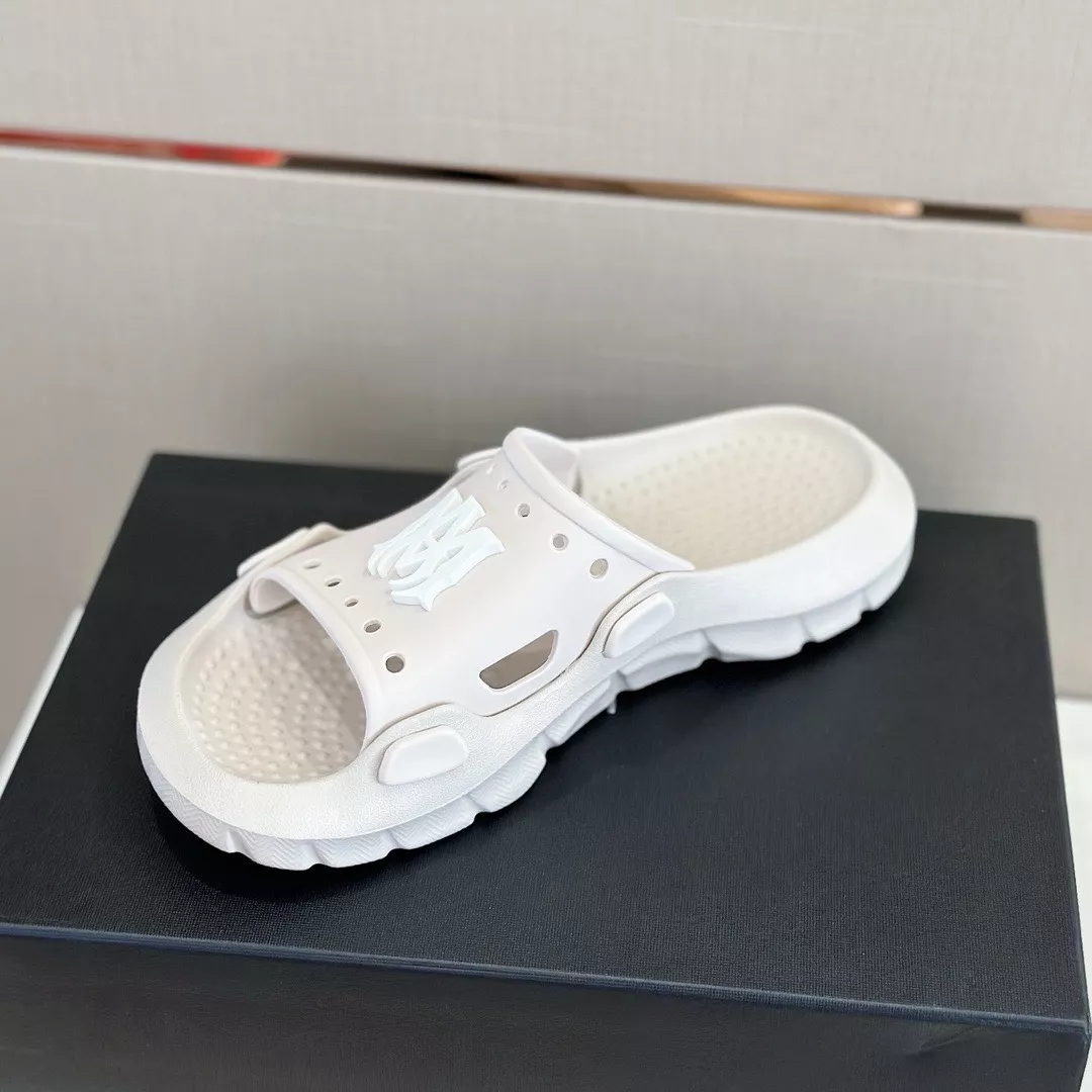 Durable 1893 Amiri Slippers For Men