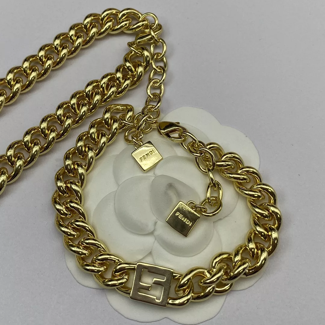 Durable 2081 Fendi Jewelry Set