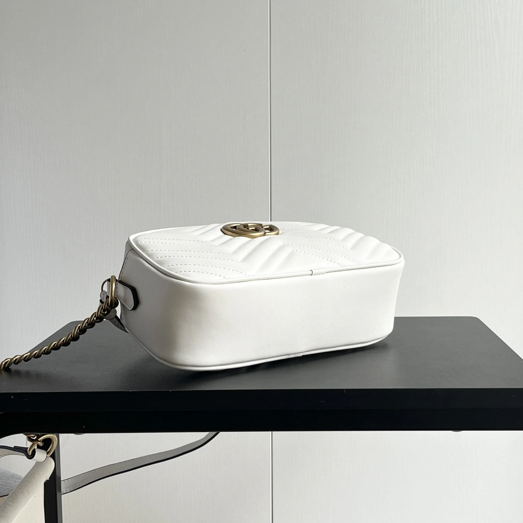 Durable 2229 Gucci AAA Quality Messenger Bags For Women