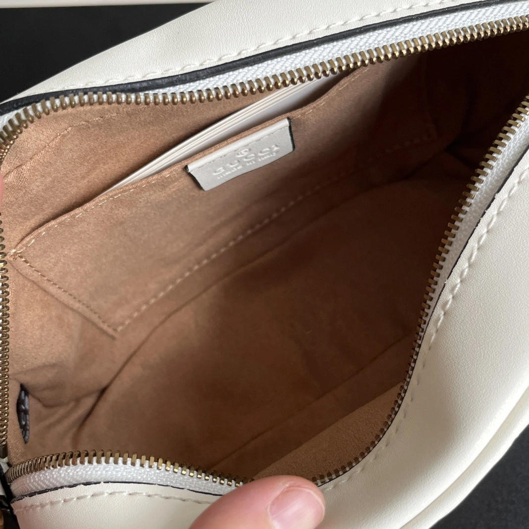 Durable 2229 Gucci AAA Quality Messenger Bags For Women