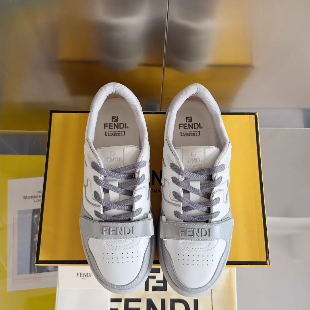 Durable 2255 Fendi Casual Shoes For Women
