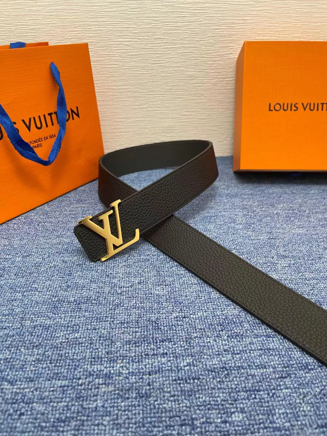 Durable 2294 Louis Vuitton AAA Quality Belts In 4.0cm For Men