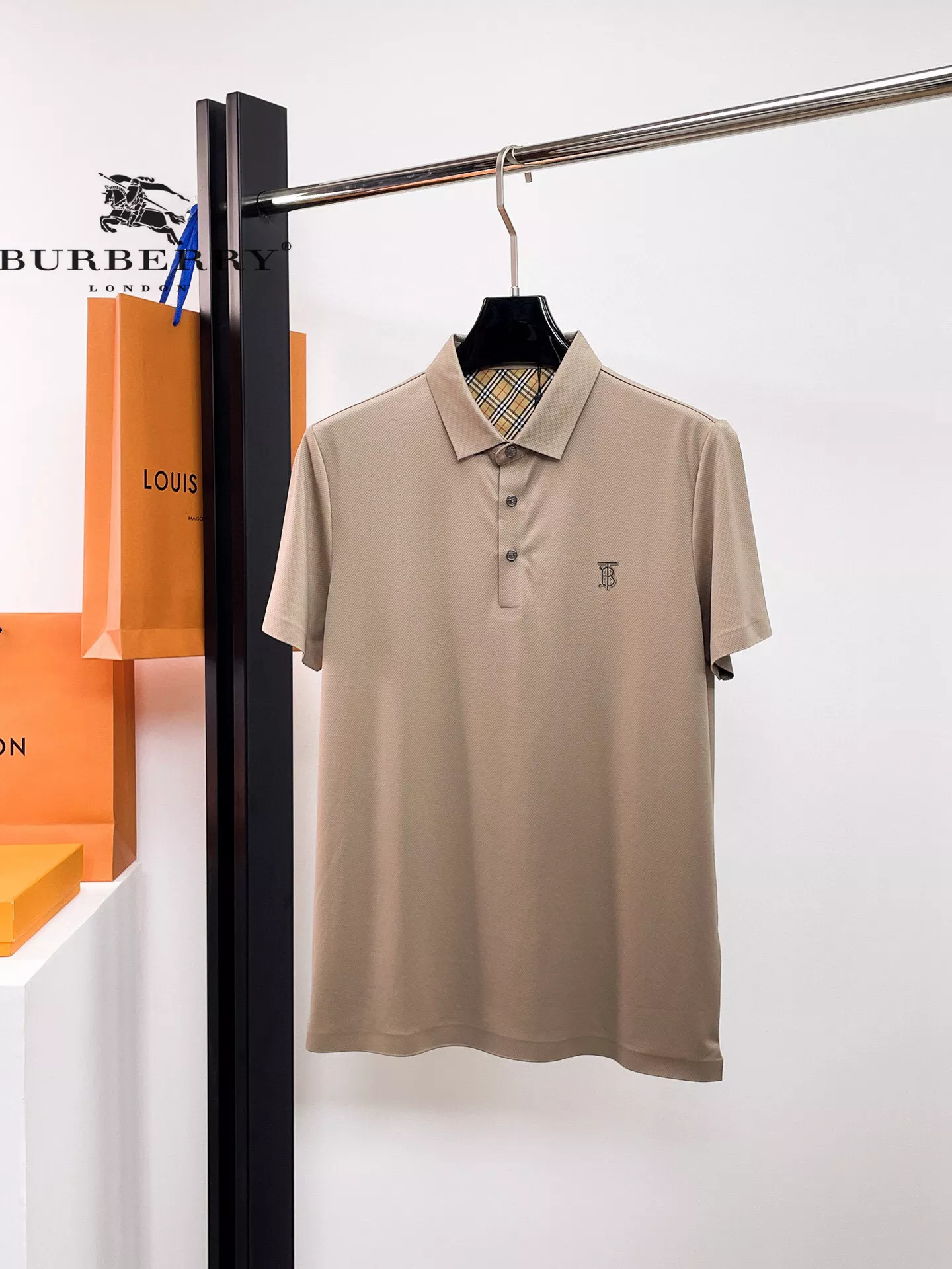 Durable 2340 Burberry T-Shirts Short Sleeved For Men
