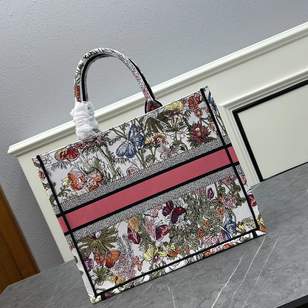 Durable 2388 Christian Dior AAA Quality Tote-Handbags For Women