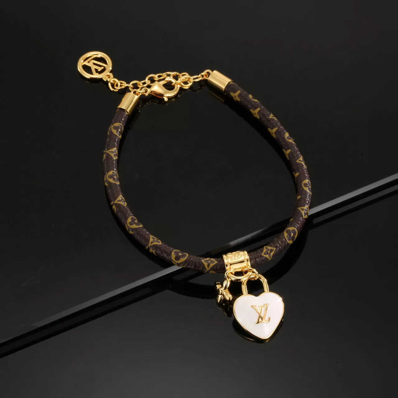 Durable 2451 Louis Vuitton LV Bracelets