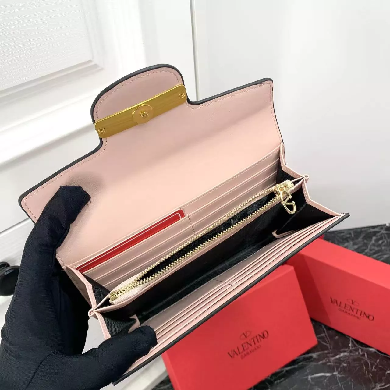 Durable 2454 Valentino Wallets For Women