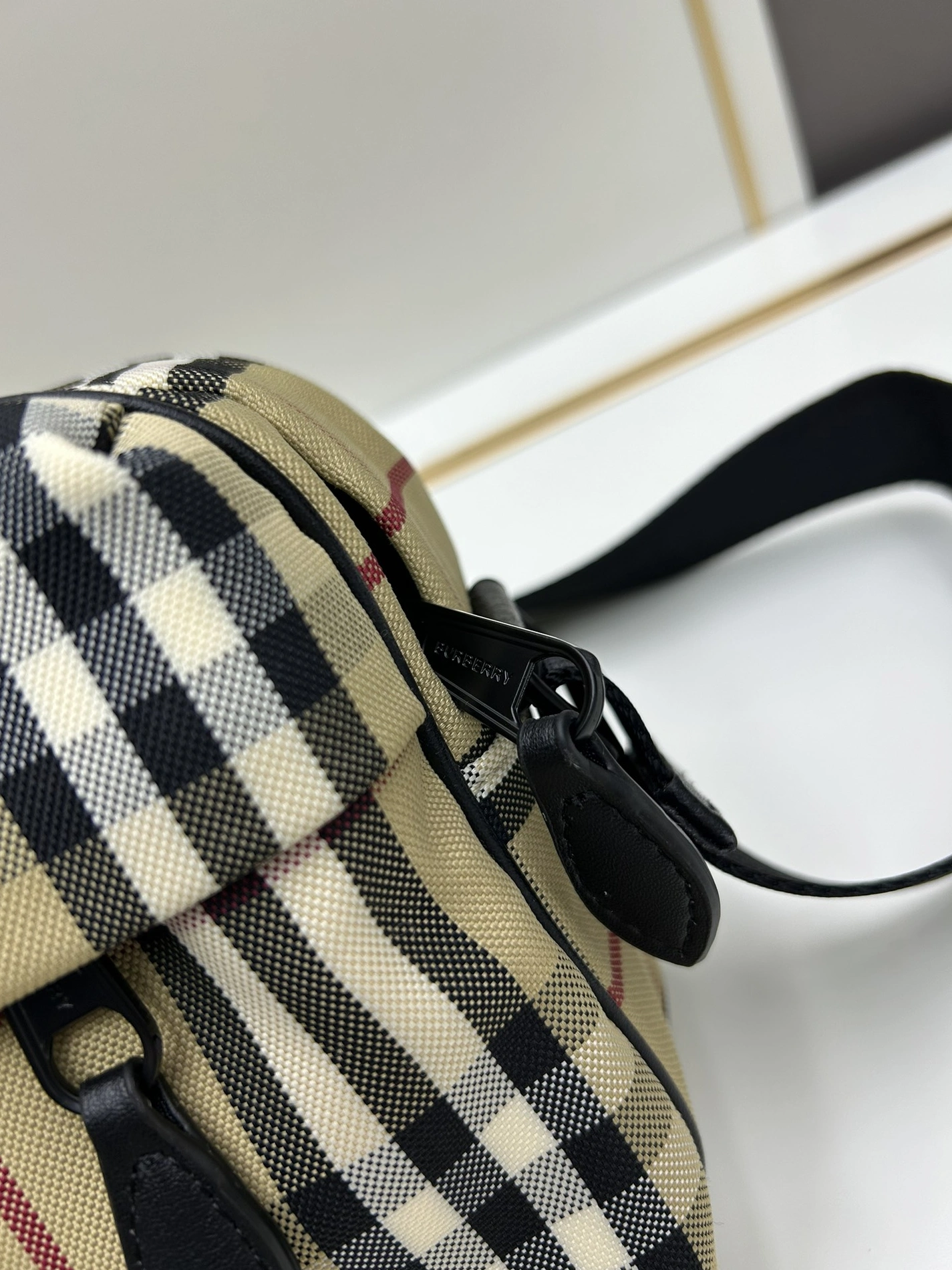 Durable 2488 Burberry AAA Quality Messenger Bags For Unisex