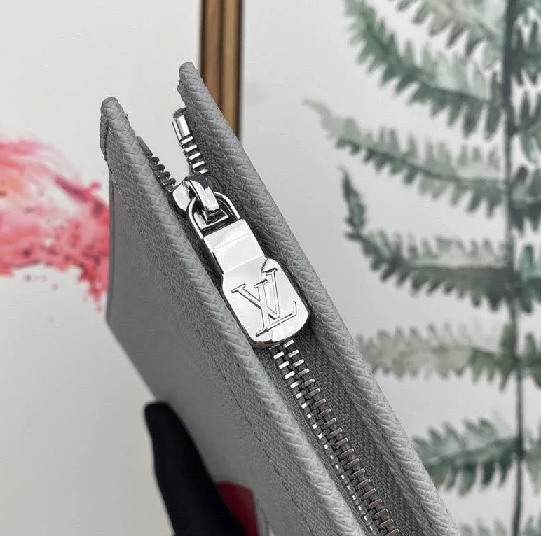 Durable 255 Louis Vuitton AAA Man Wallets