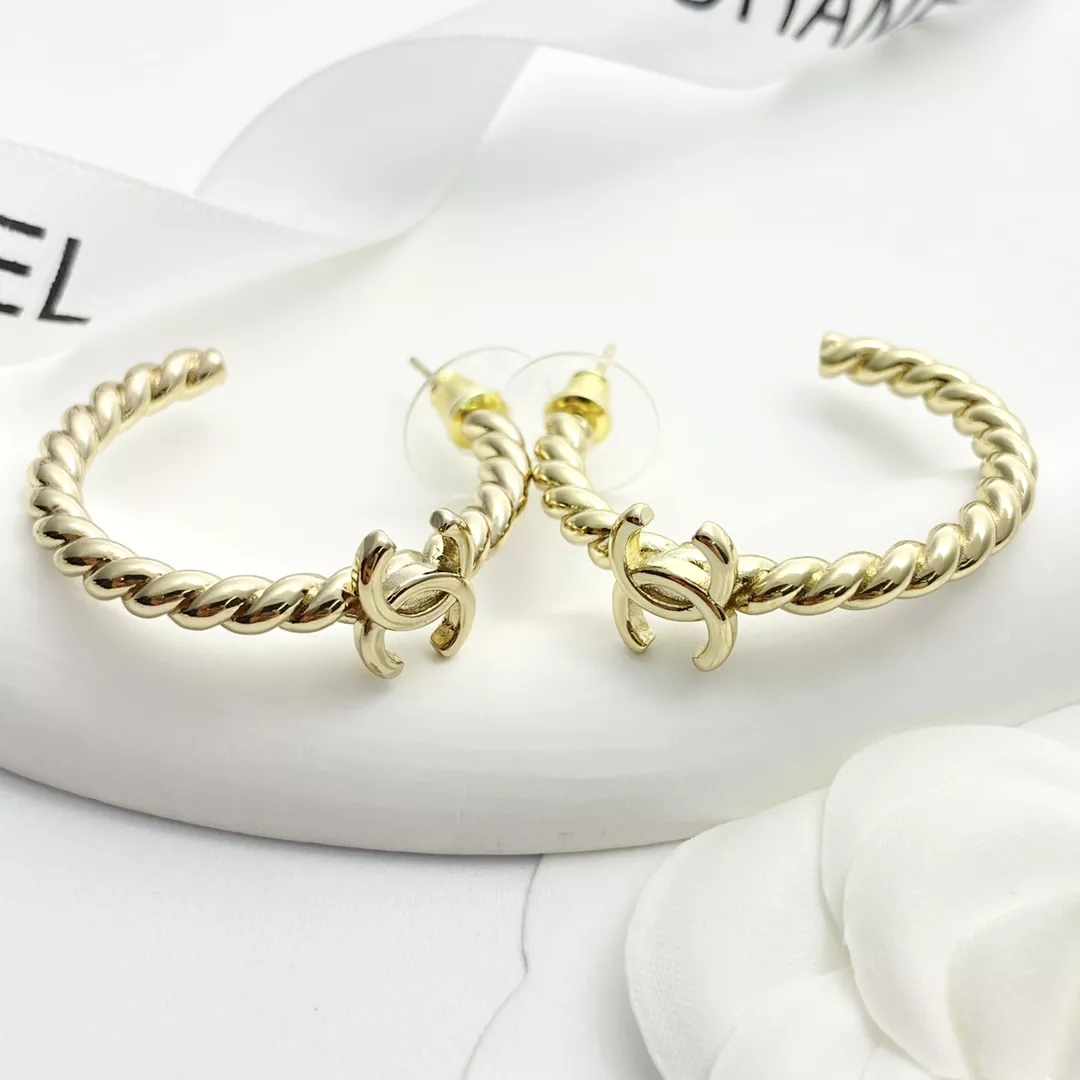 Durable 2586 Chanel Earrings For Women