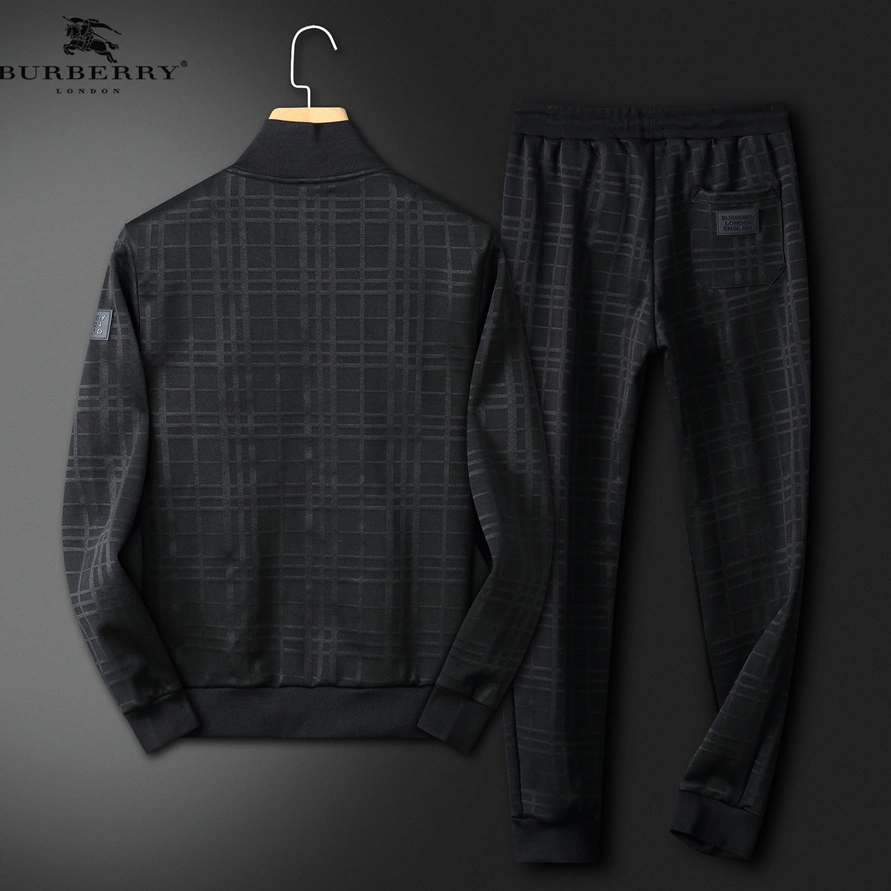 Durable 2607 Burberry Tracksuits Long Sleeved For Men