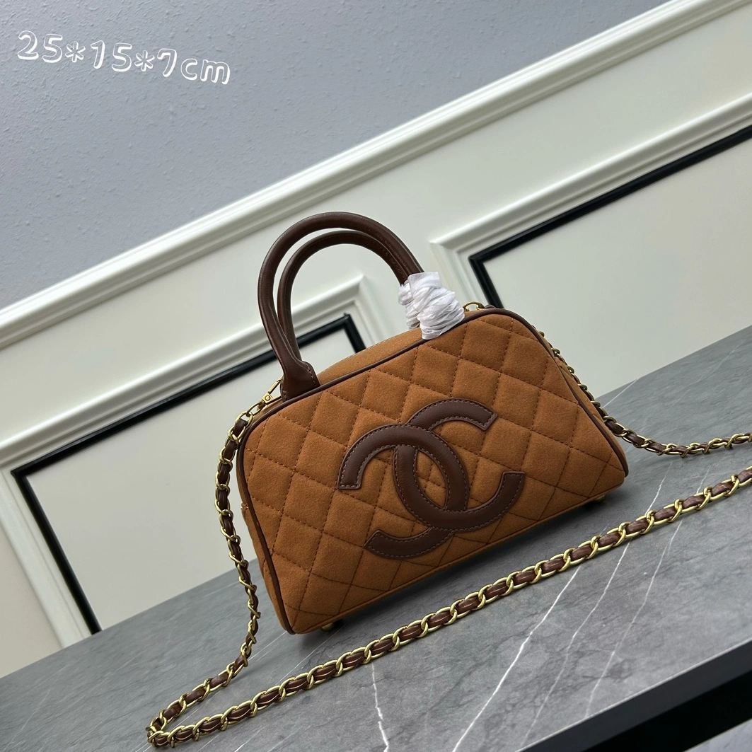 Durable 2635 Chanel AAA Quality Handbags For Women