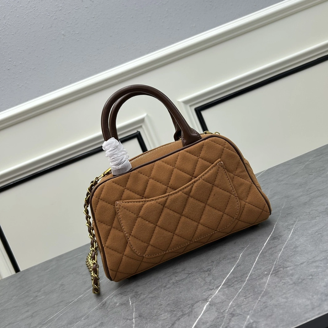 Durable 2635 Chanel AAA Quality Handbags For Women