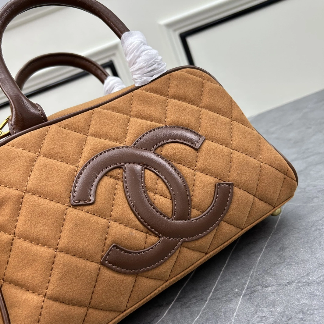 Durable 2635 Chanel AAA Quality Handbags For Women