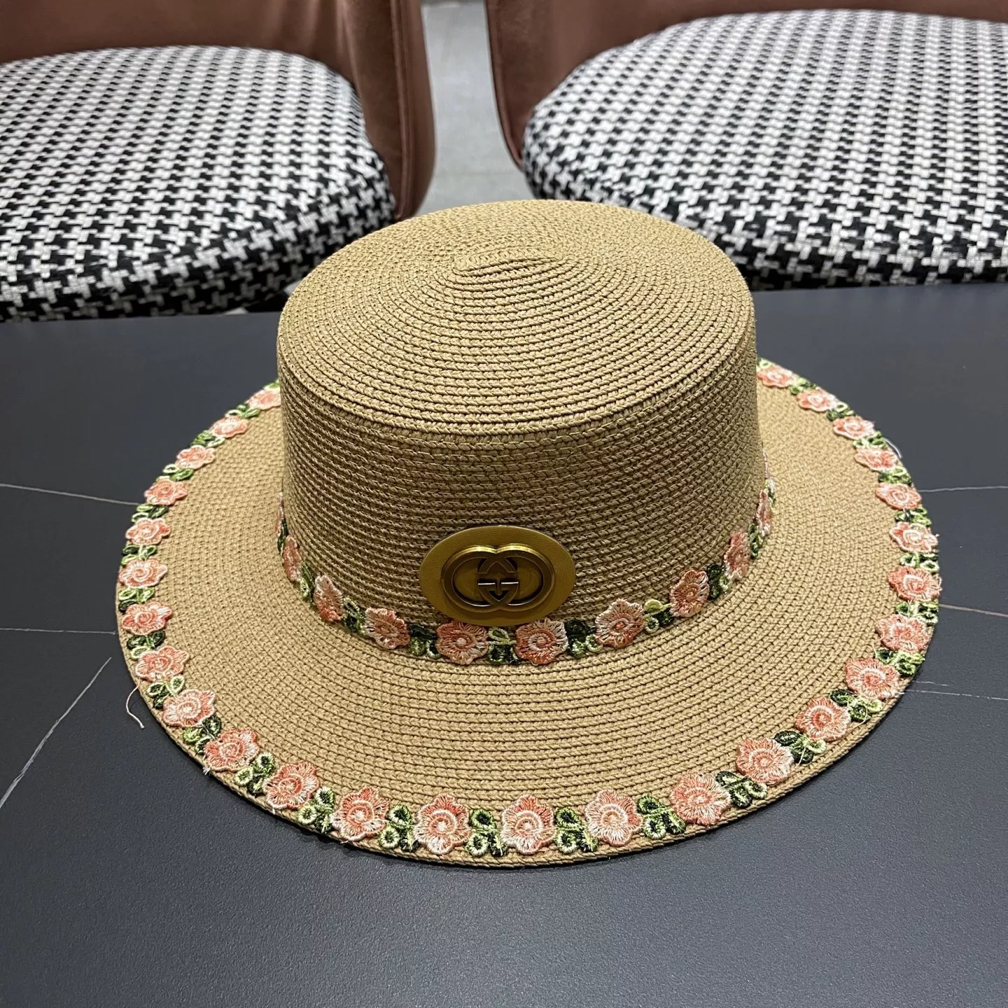 Durable 2697 Gucci Caps