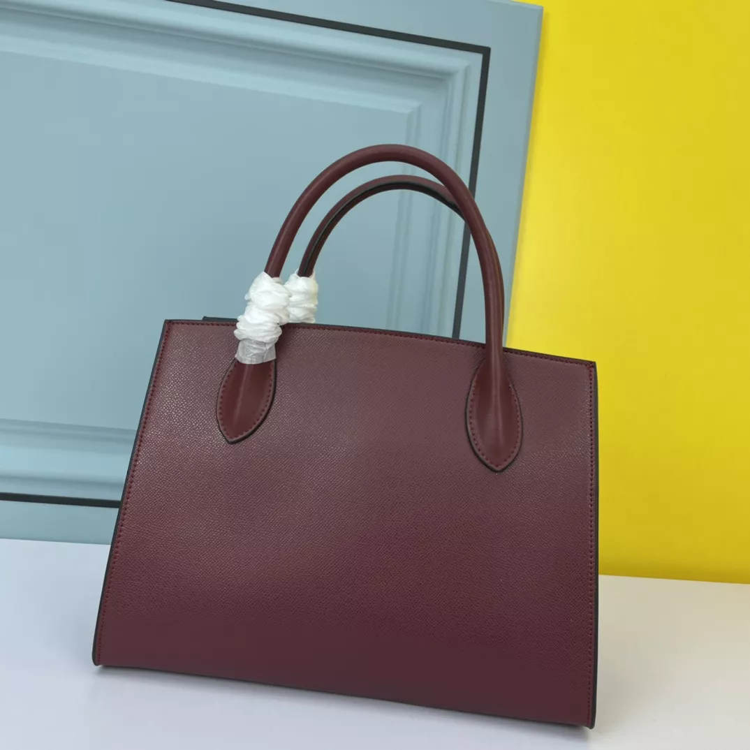 Durable 2699 Prada AAA Quality Handbags For Women