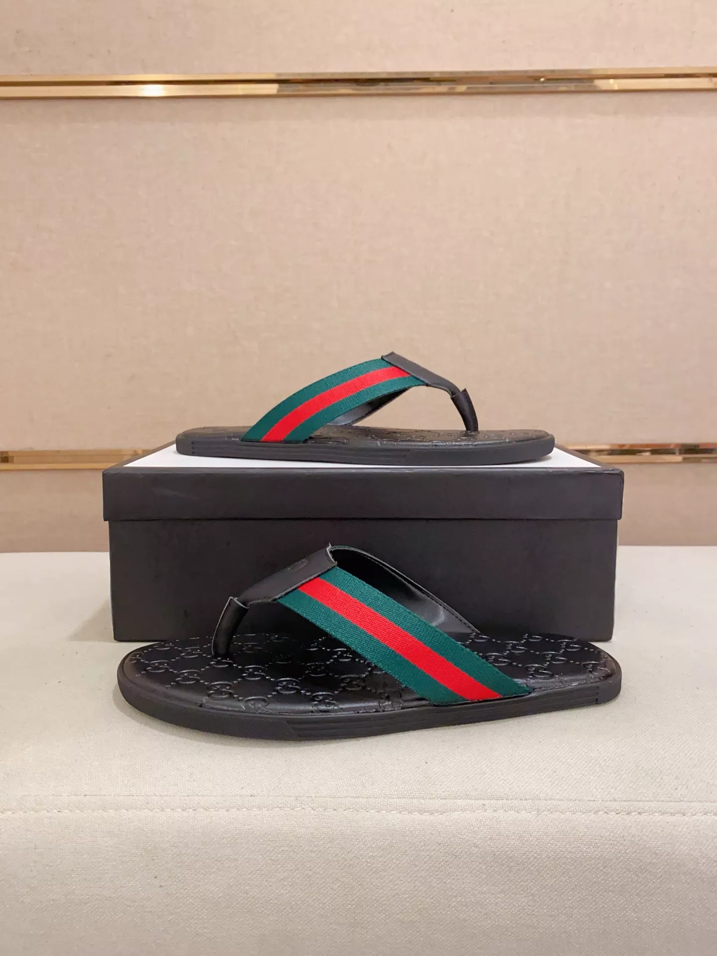 Durable 2741 Gucci Slippers For Men