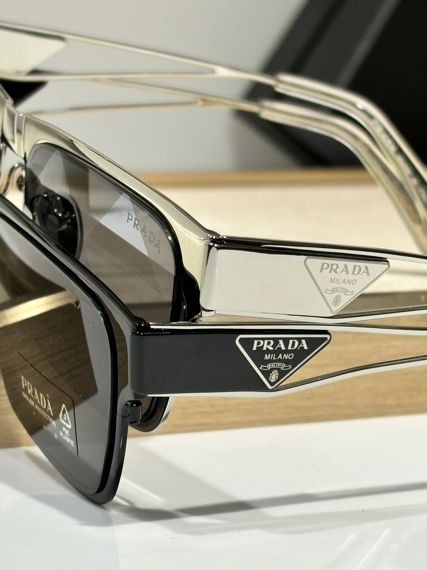 Durable 2764 Prada AAA Quality Sunglasses
