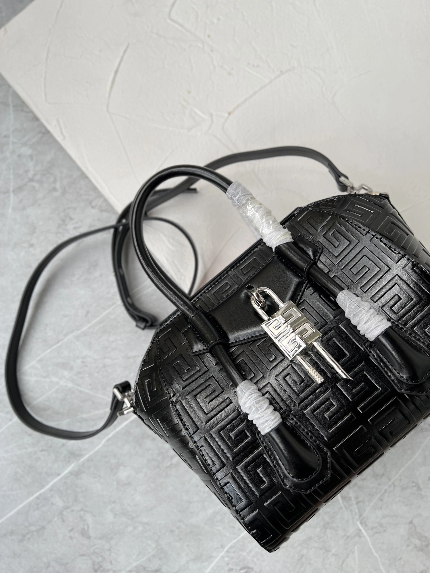 Durable 2889 Givenchy AAA Quality Handbags For Women