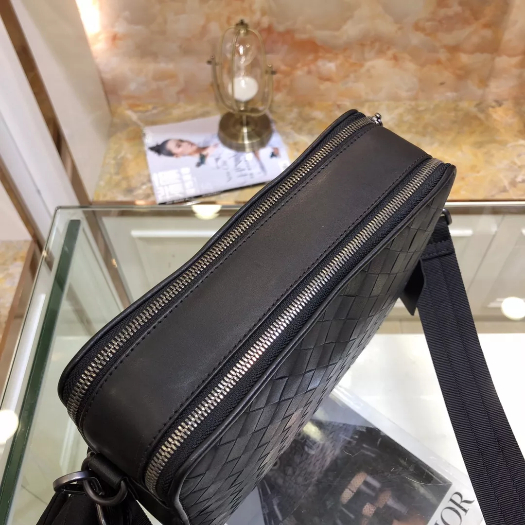 Durable 2937 Bottega Veneta AAA Man Messenger Bags