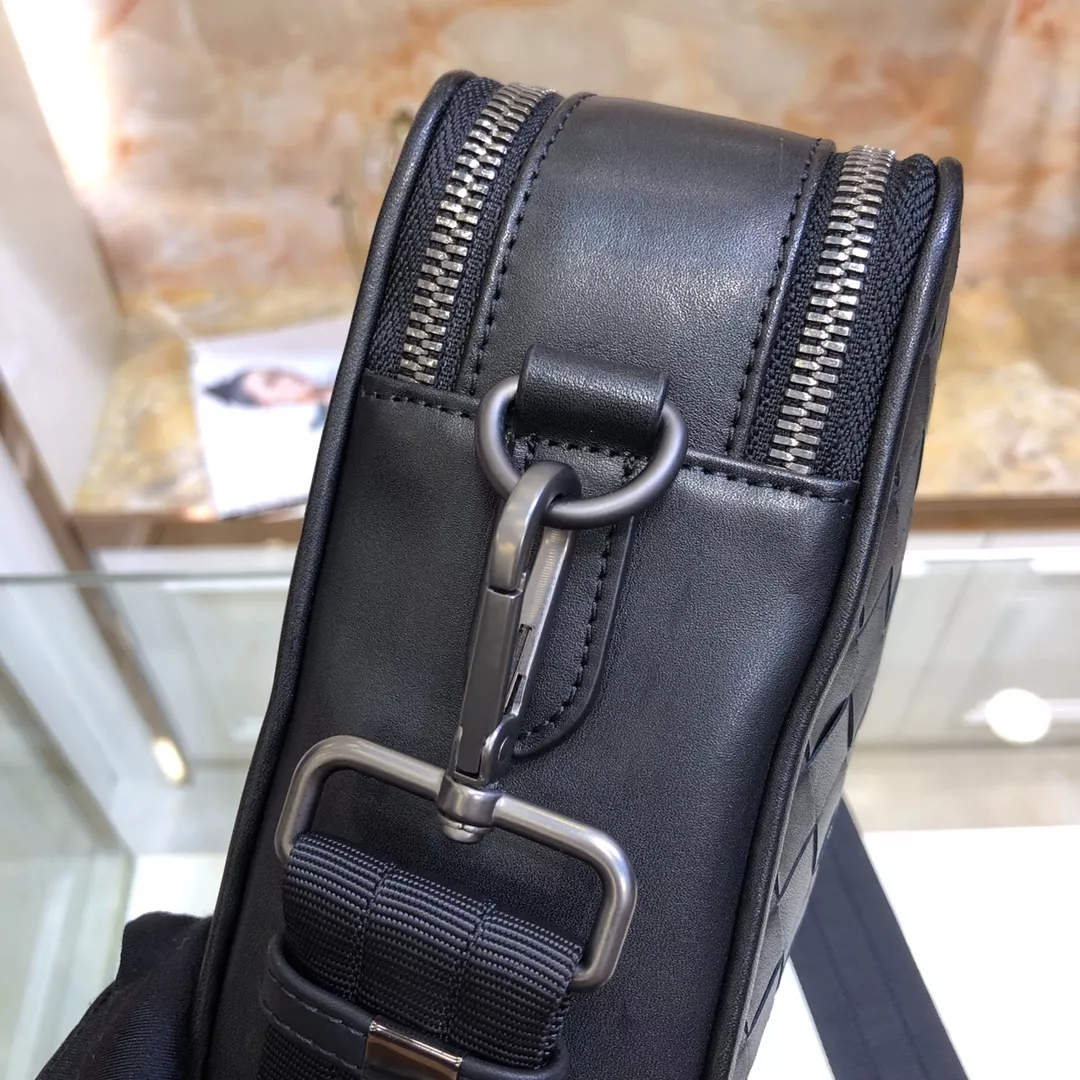Durable 2937 Bottega Veneta AAA Man Messenger Bags