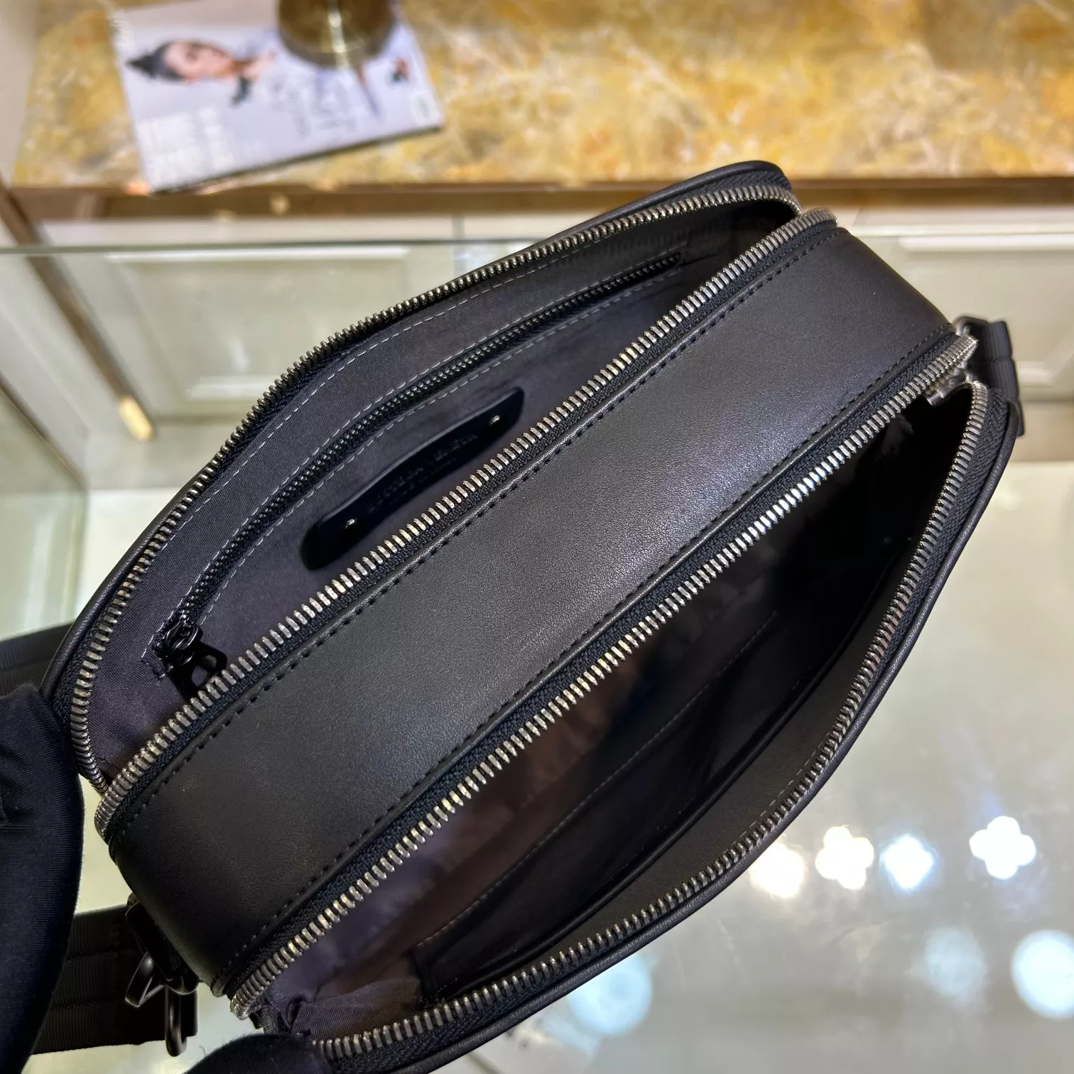 Durable 2937 Bottega Veneta AAA Man Messenger Bags