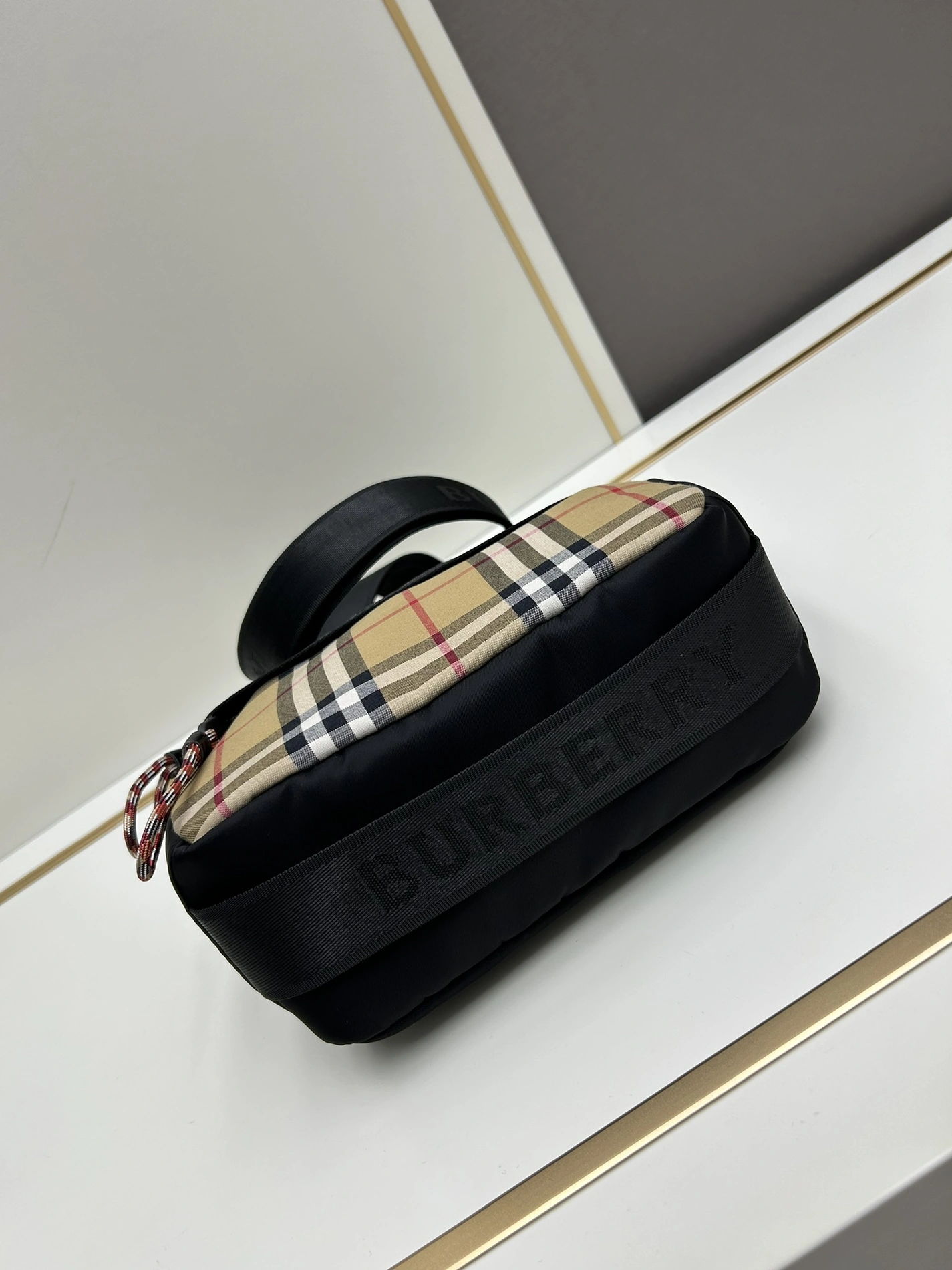 Durable 2969 Burberry AAA Quality Messenger Bags For Unisex