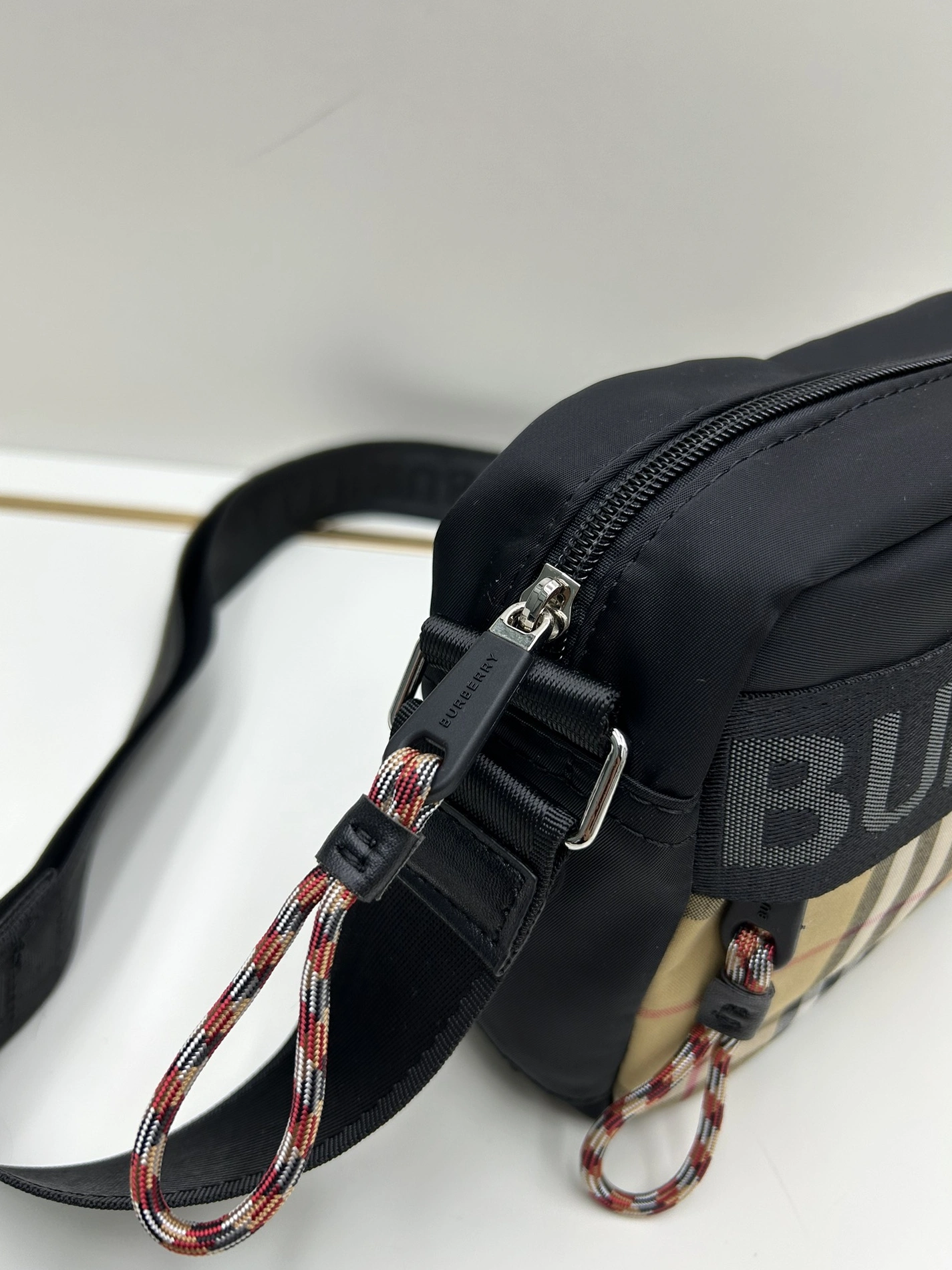 Durable 2969 Burberry AAA Quality Messenger Bags For Unisex