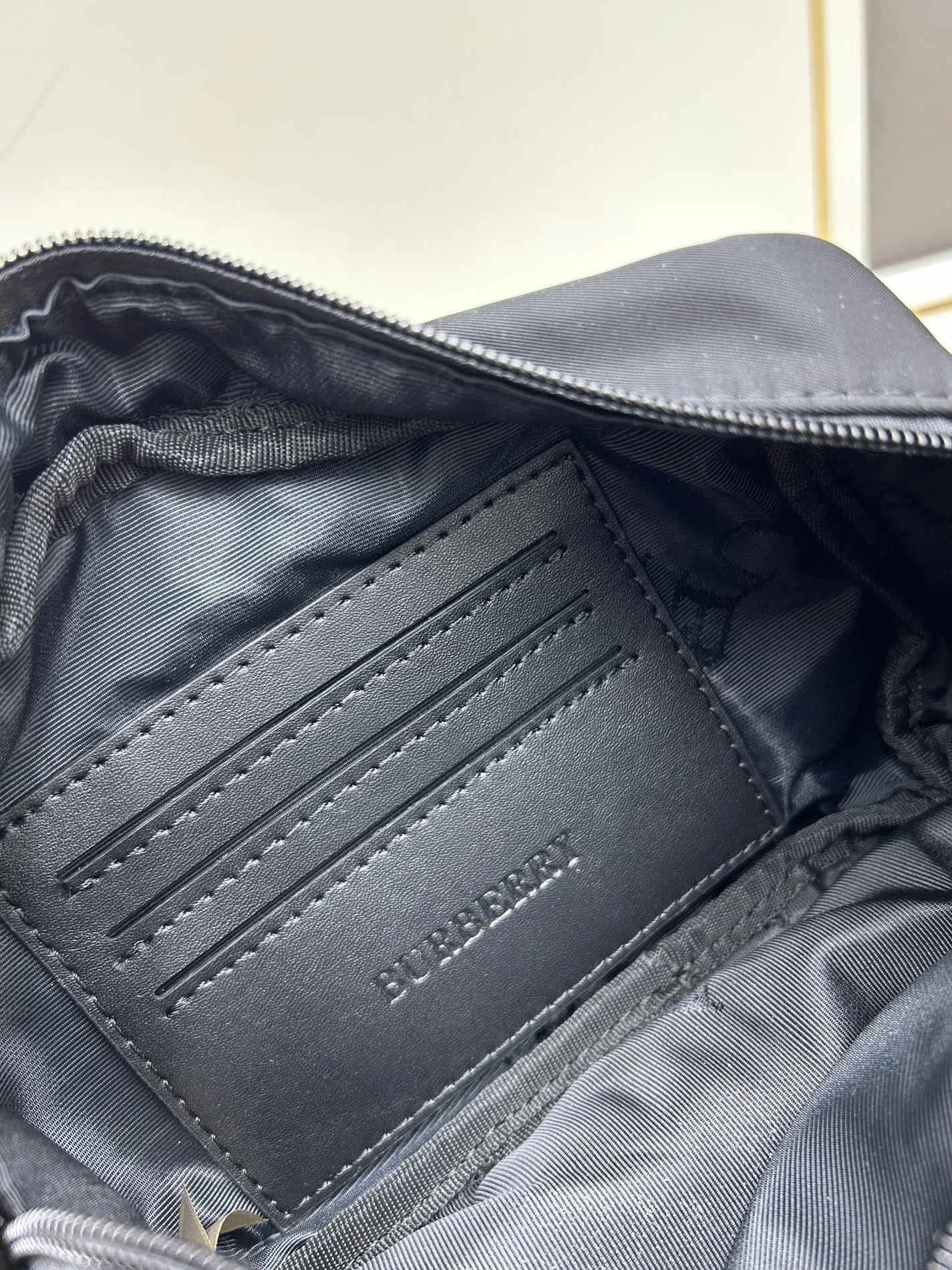 Durable 2969 Burberry AAA Quality Messenger Bags For Unisex
