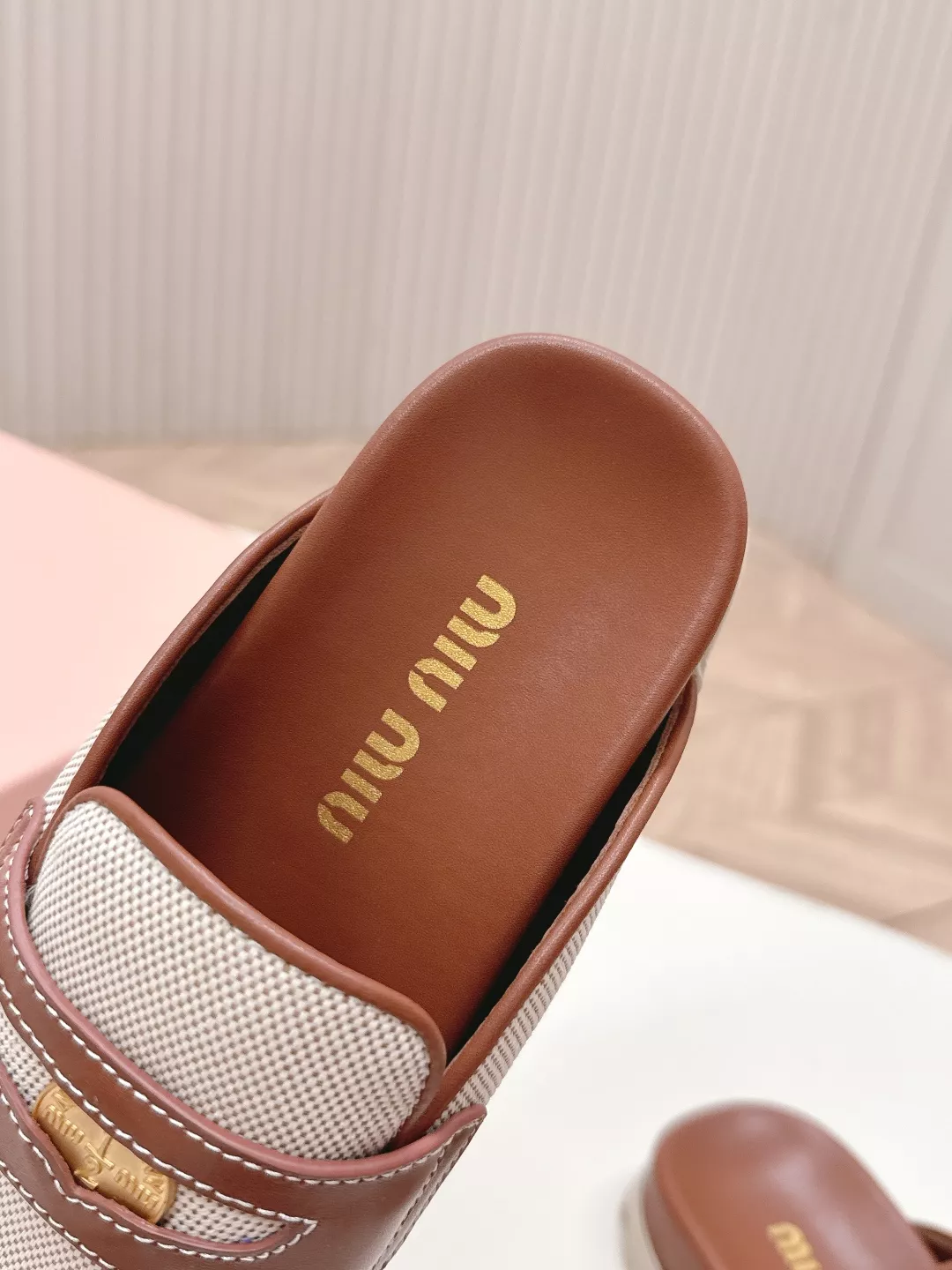 Durable 3021 MIU MIU Slippers For Women