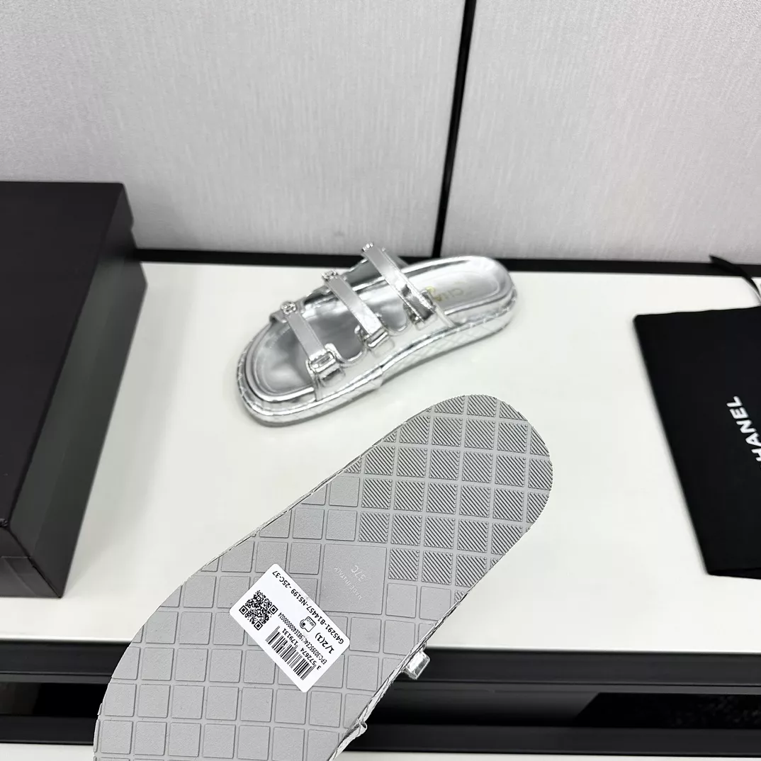 Durable 3030 Chanel Slippers For Women