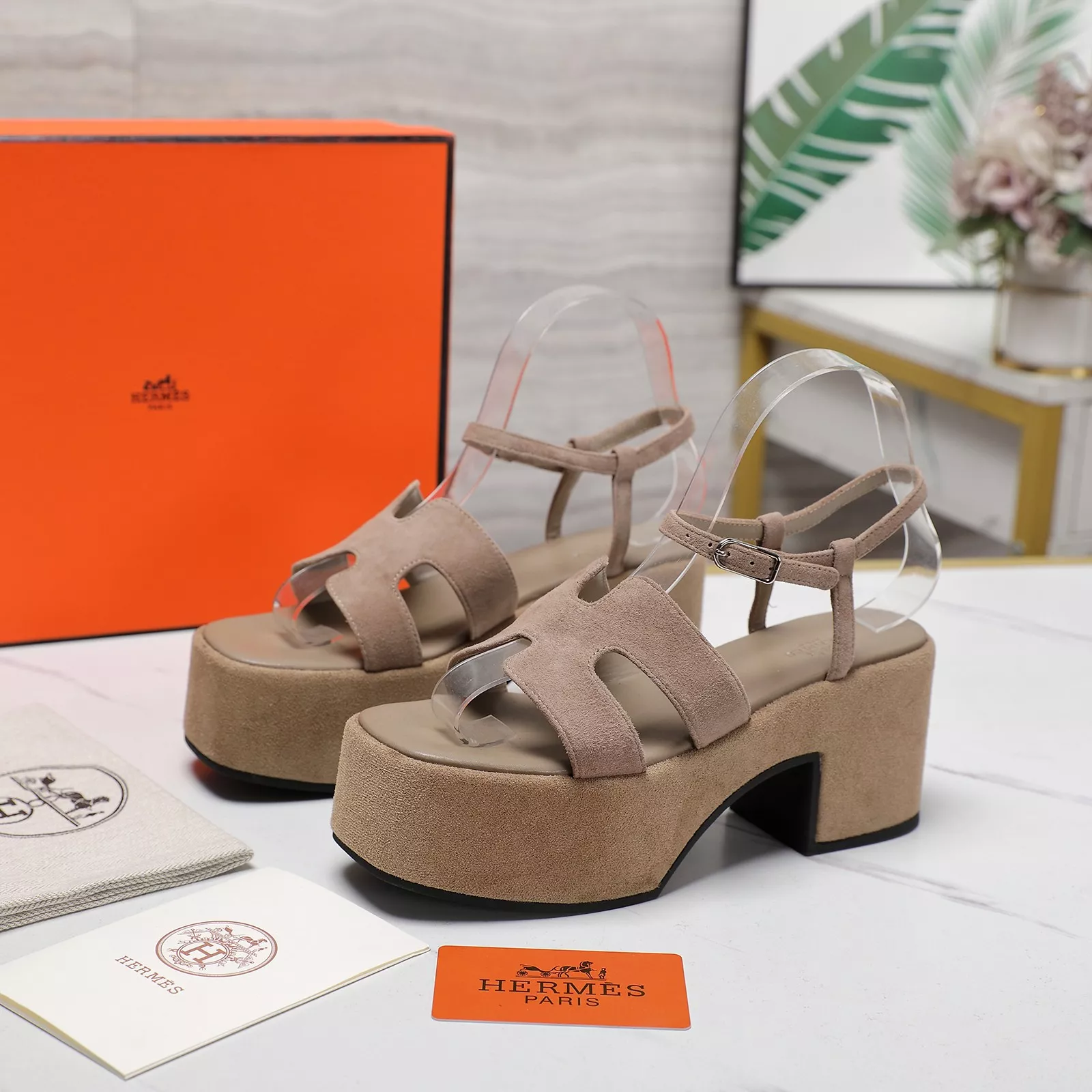 Durable 3117 Hermes Sandal For Women
