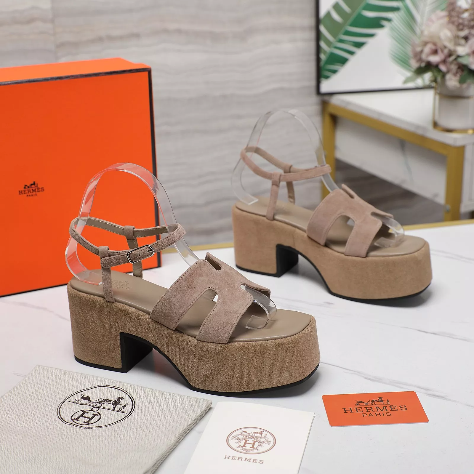 Durable 3117 Hermes Sandal For Women