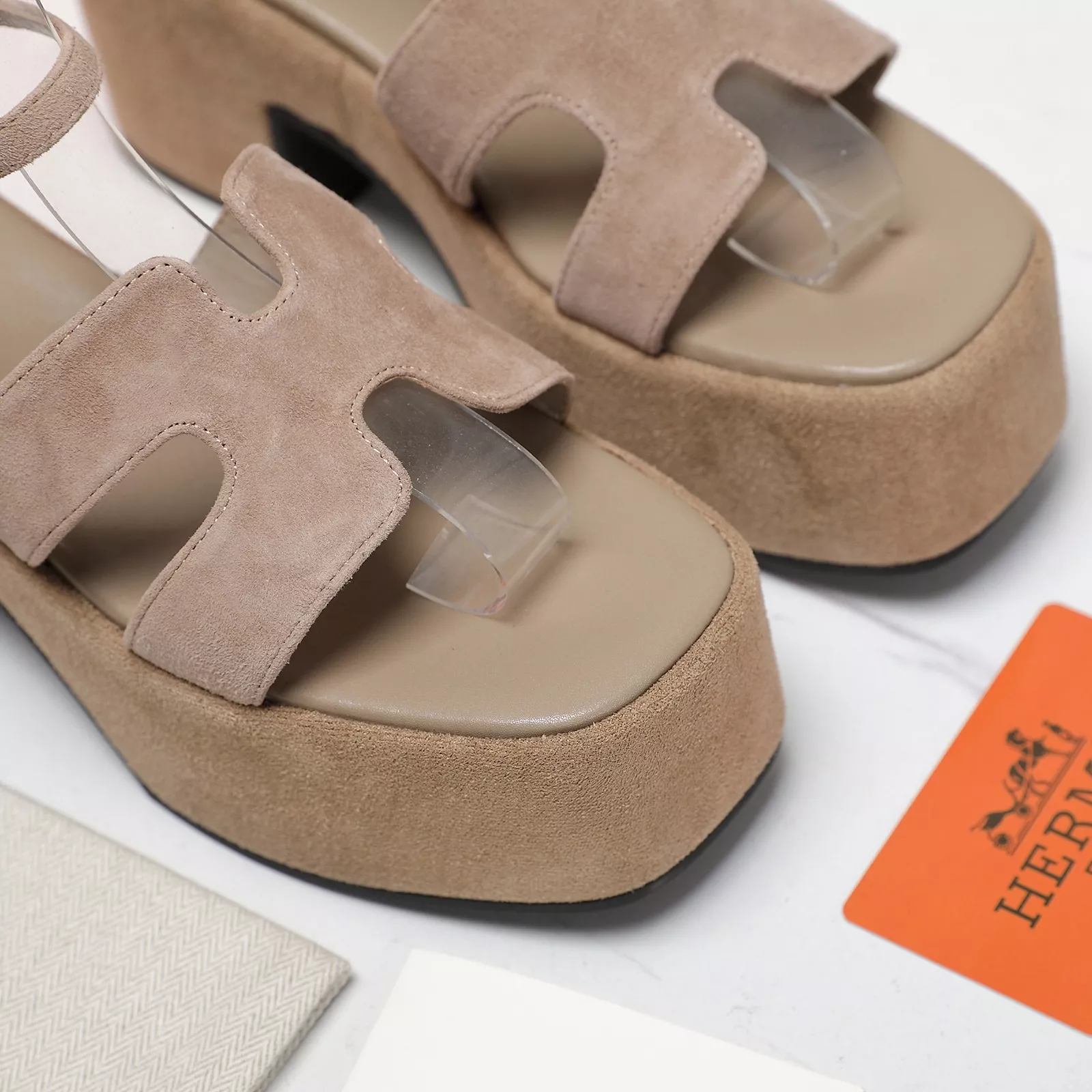 Durable 3117 Hermes Sandal For Women