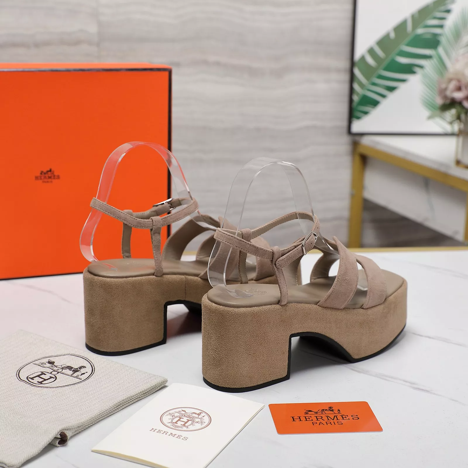 Durable 3117 Hermes Sandal For Women