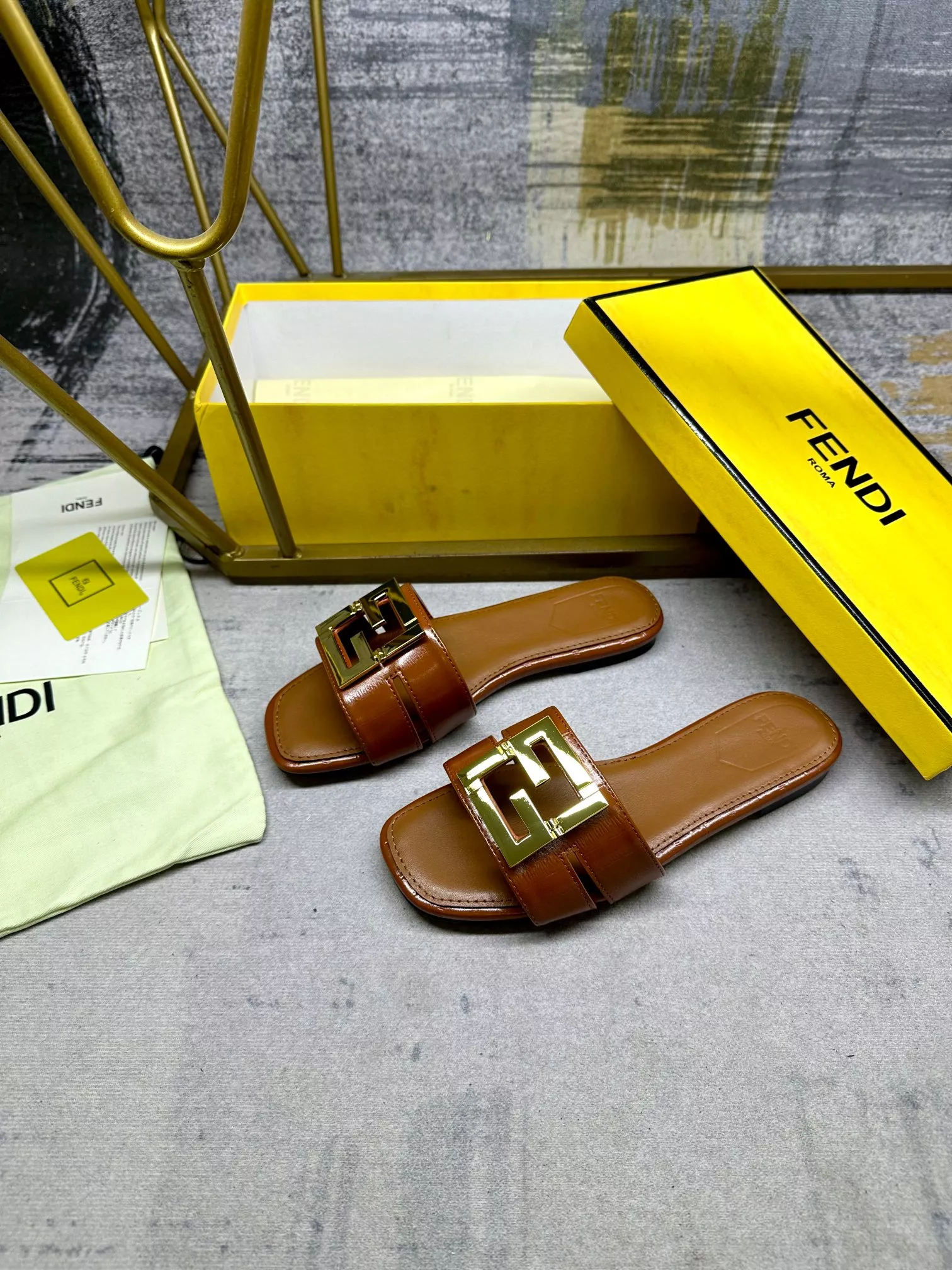 Durable 3136 Fendi Slippers For Women