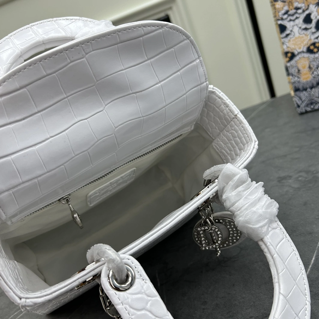 Durable 3243 Christian Dior AAA Quality Handbags For Women