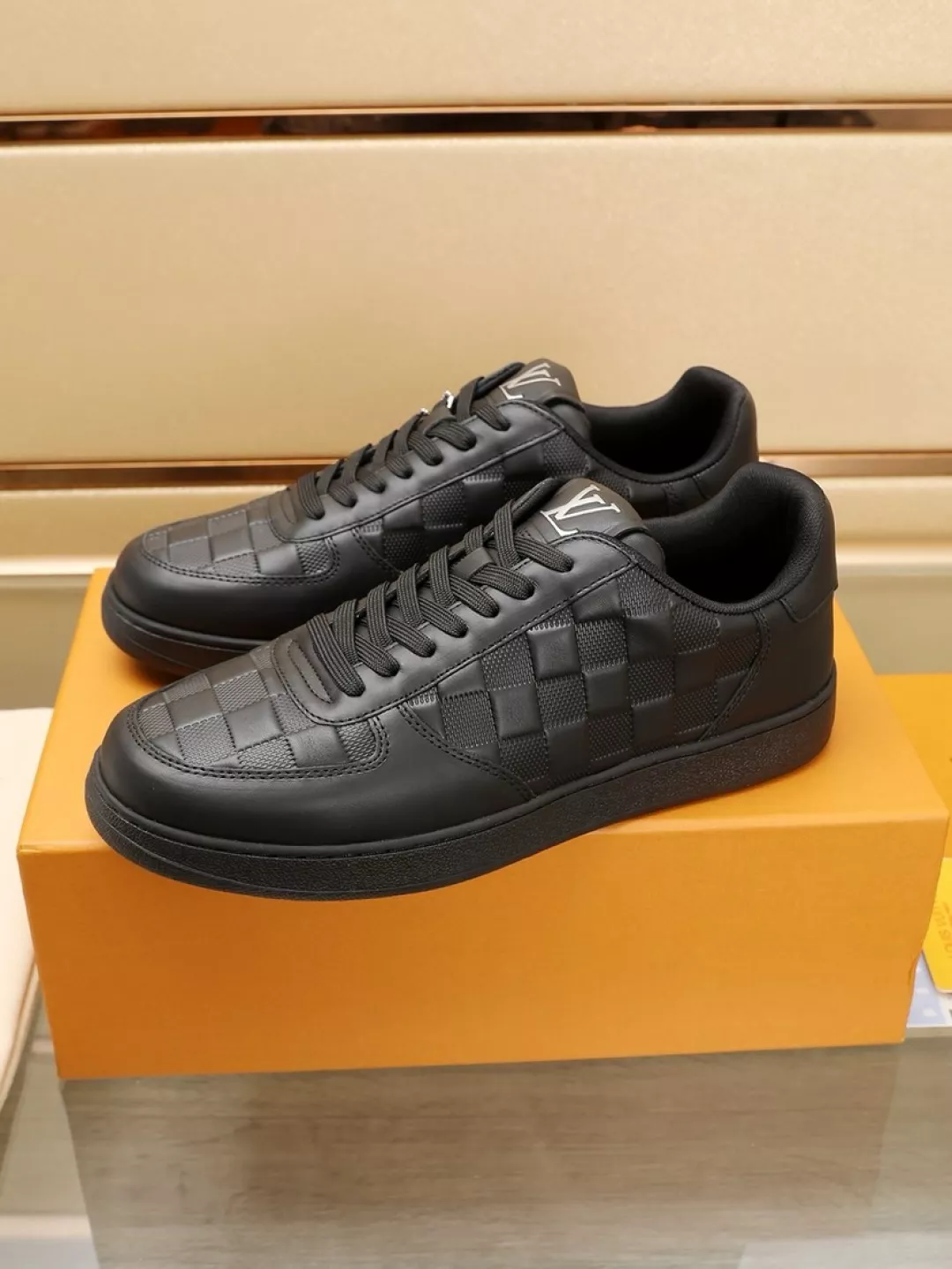 Durable 3346 Louis Vuitton Casual Shoes For Men
