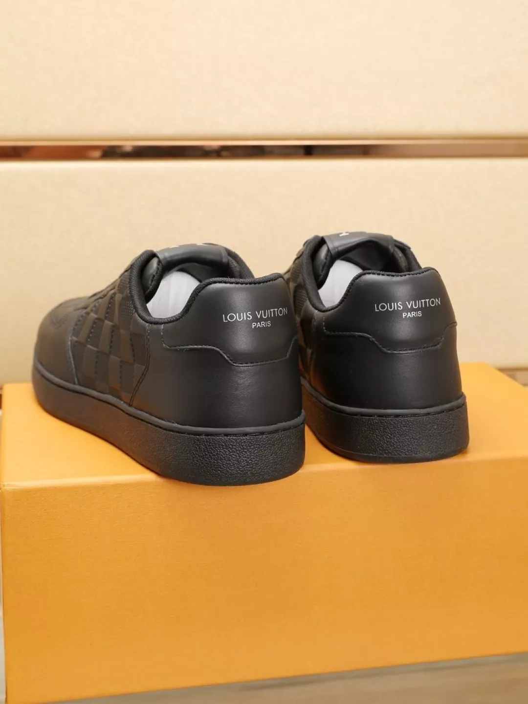 Durable 3346 Louis Vuitton Casual Shoes For Men