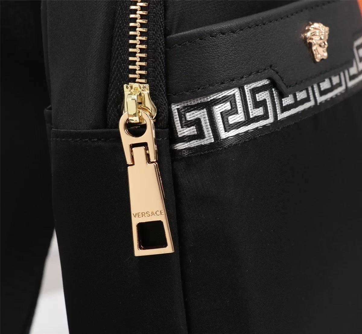 Durable 343 Versace AAA Man Messenger Bags