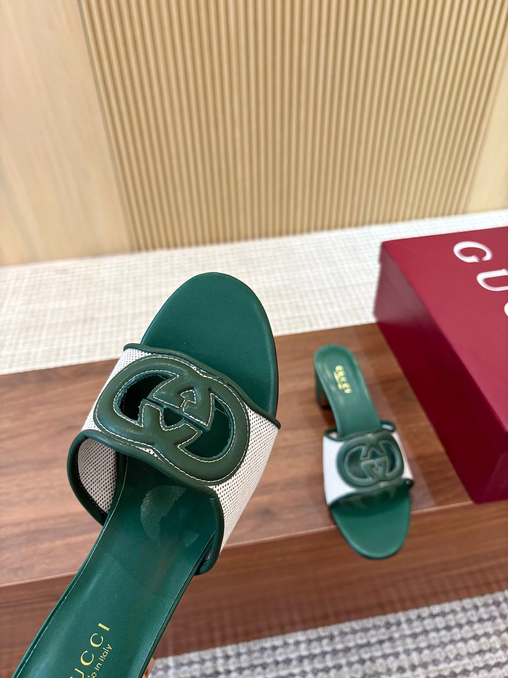 Durable 3595 Gucci Slippers For Women