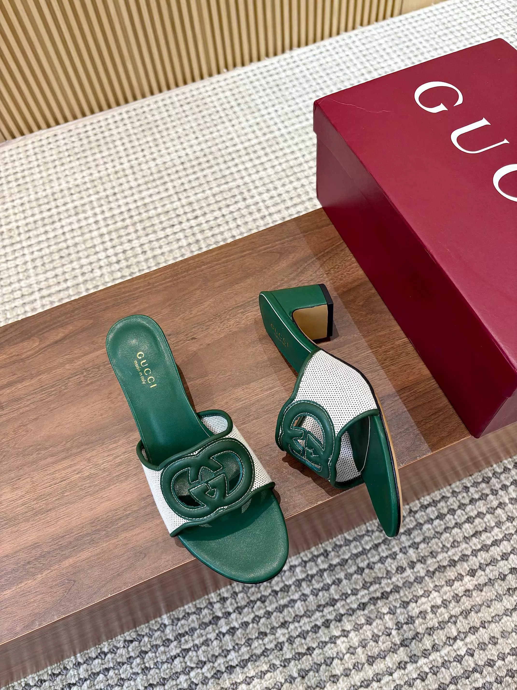 Durable 3595 Gucci Slippers For Women