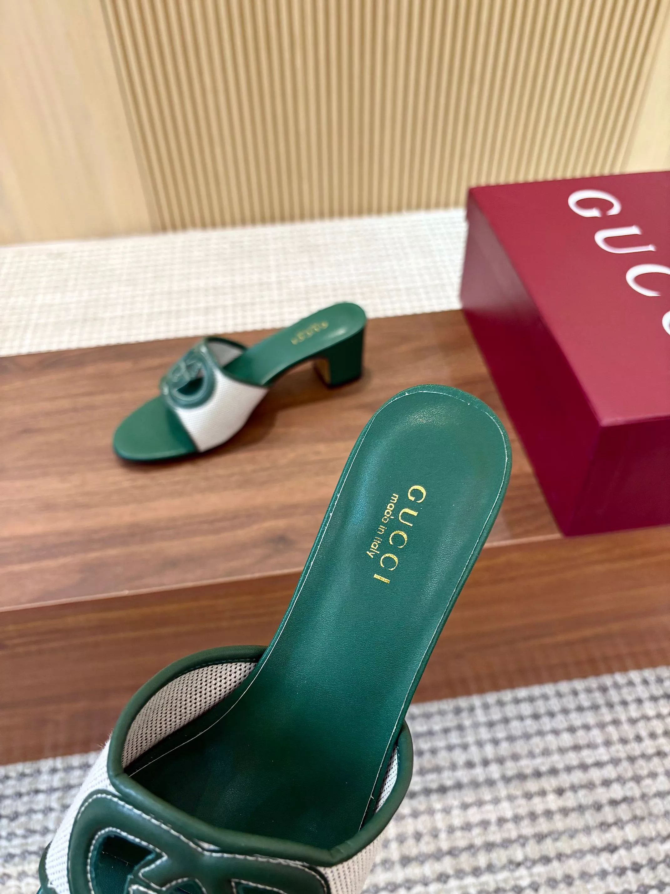 Durable 3595 Gucci Slippers For Women