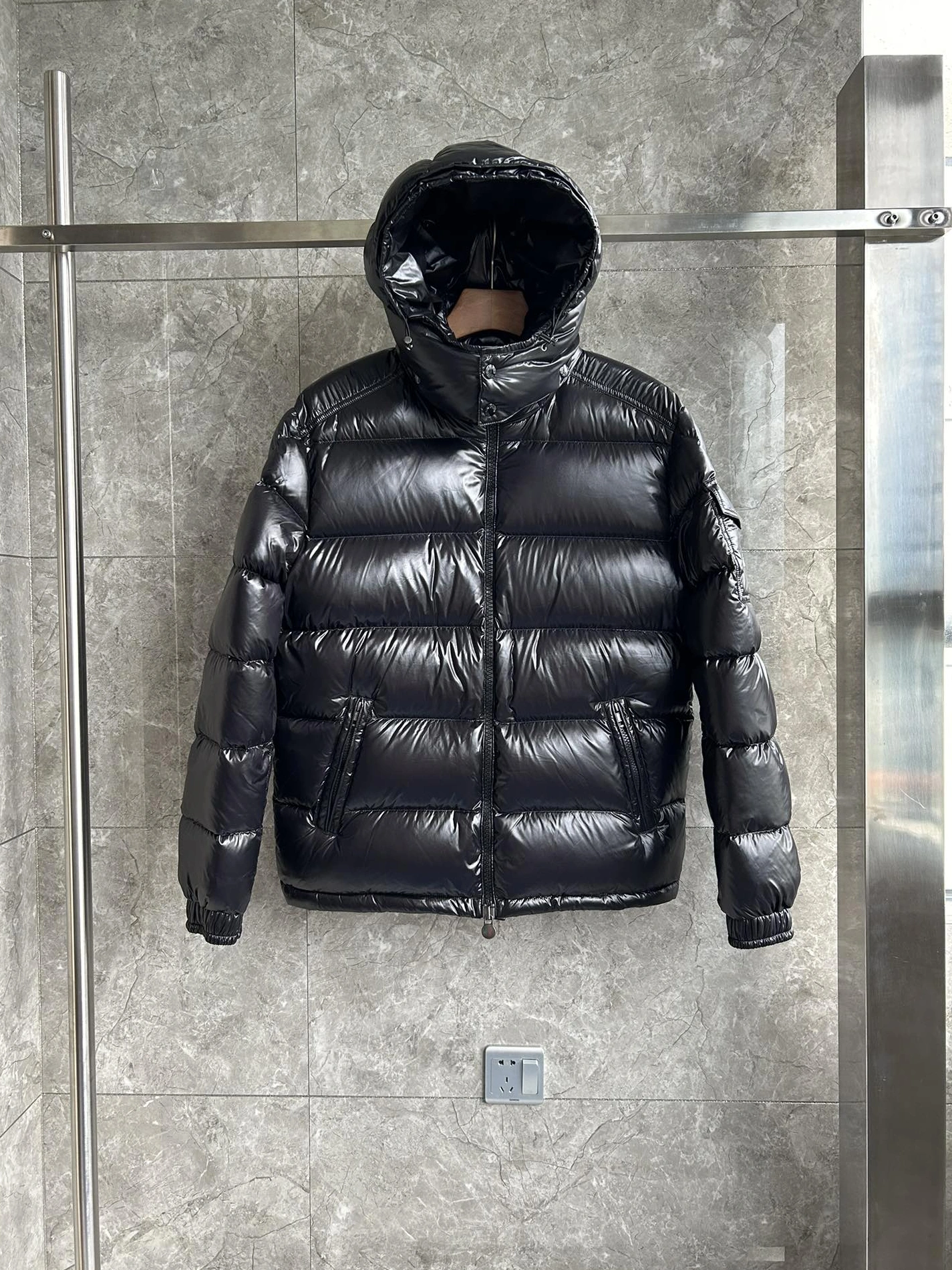 Durable 3665 Moncler Down Feather Coat Long Sleeved For Unisex