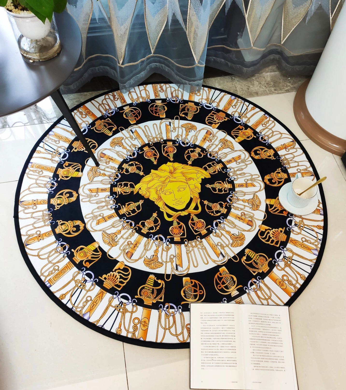Durable 3674 Versace Carpets