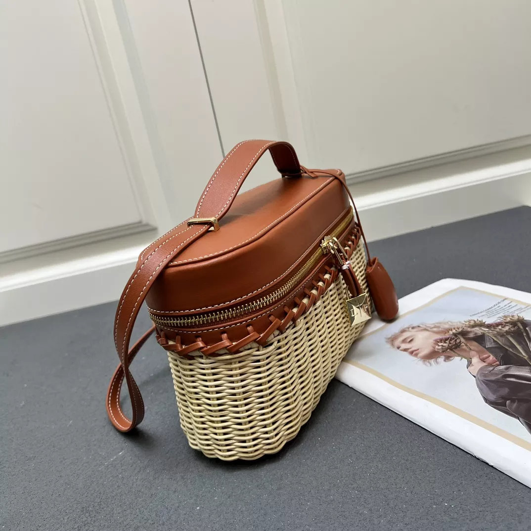 Durable 3773 Loro Piana AAA Quality Messenger Bags For Women