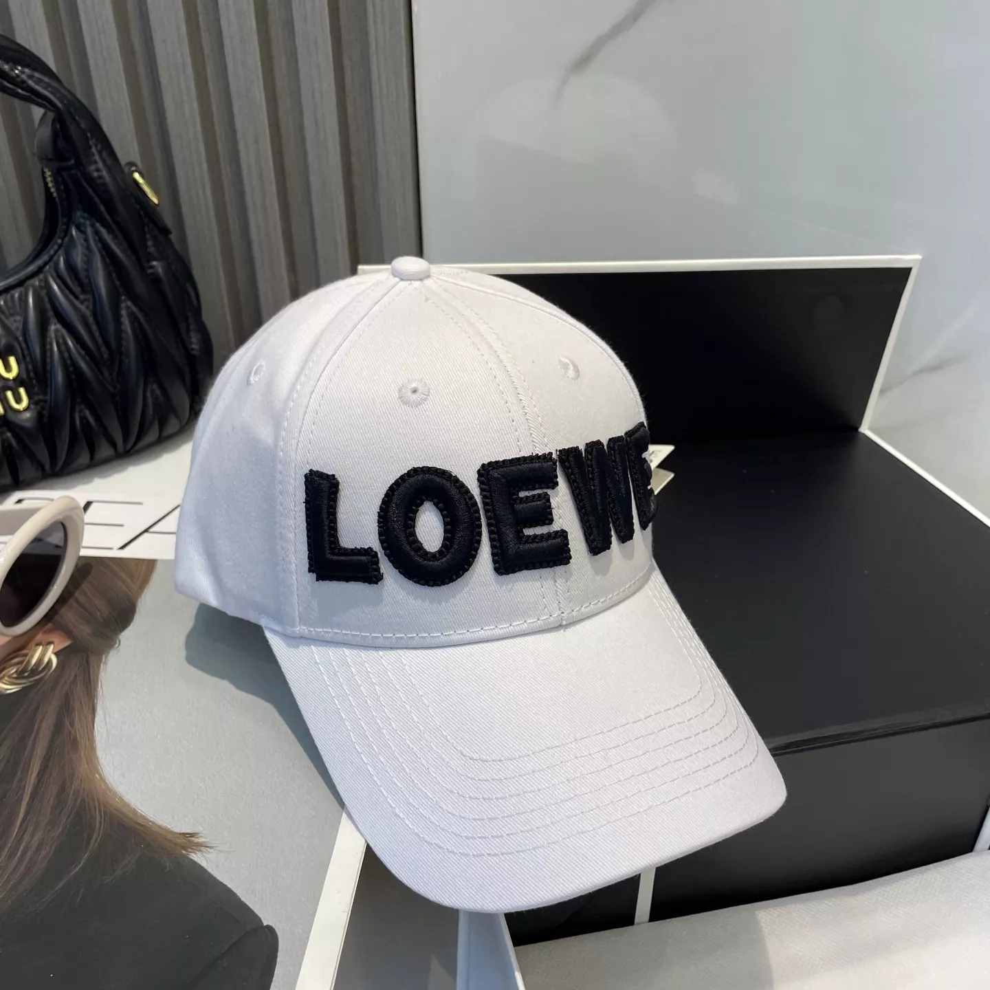 Durable 386 LOEWE Caps