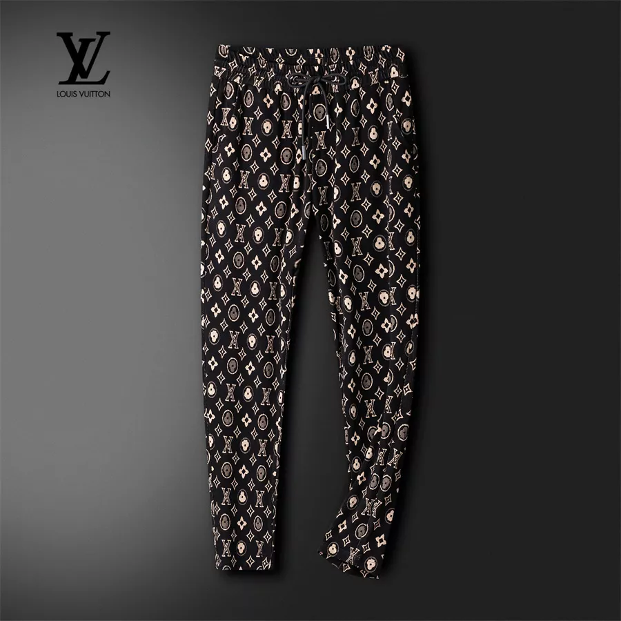 Durable 3864 Louis Vuitton LV Tracksuits Long Sleeved For Men